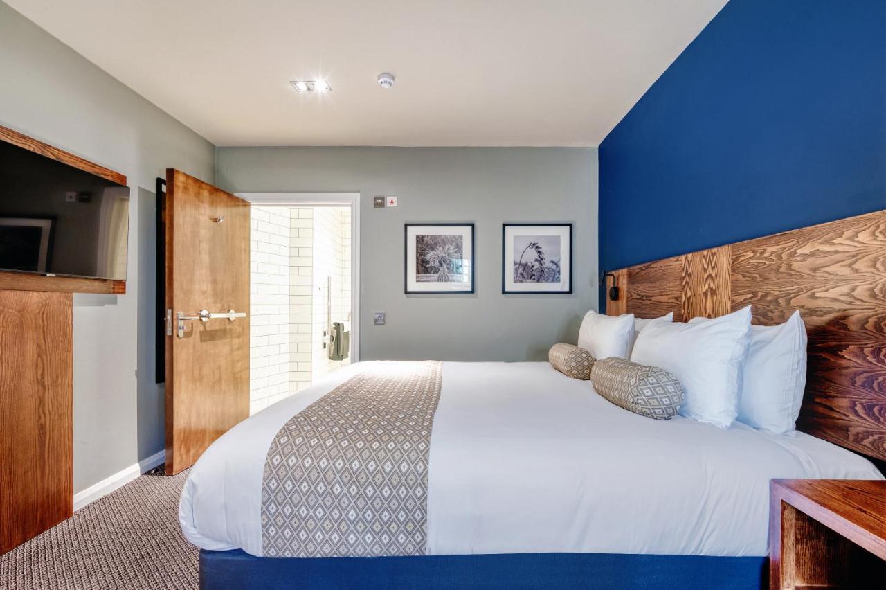 The Wheatsheaf By Innkeeper'S Collection Woking Esterno foto