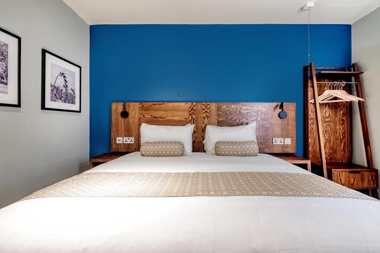 The Wheatsheaf By Innkeeper'S Collection Woking Esterno foto