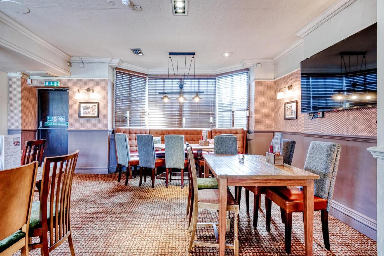 The Wheatsheaf By Innkeeper'S Collection Woking Esterno foto